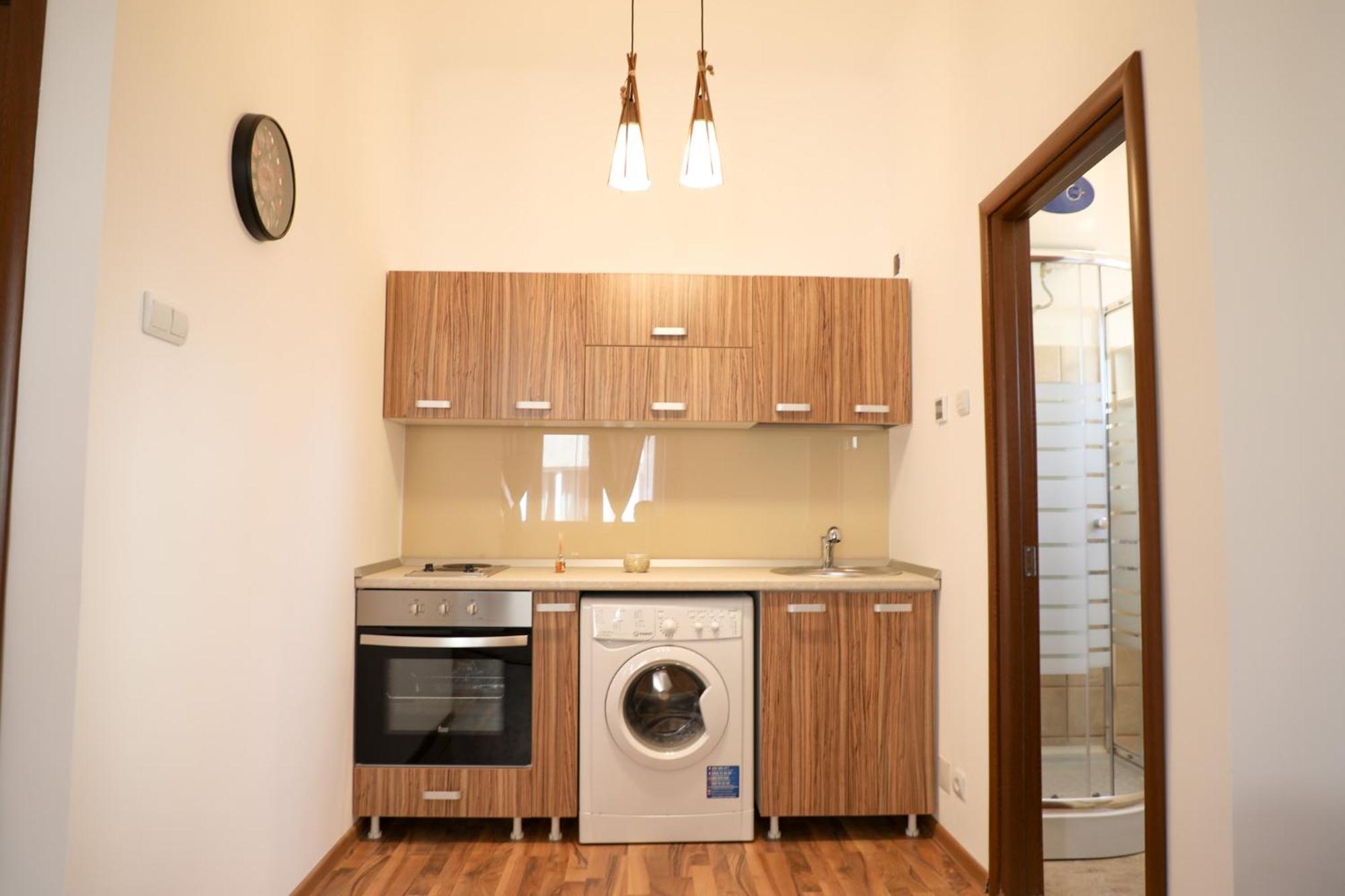 Ultracentral Apartament With Balcony - Old Town Bucarest Esterno foto